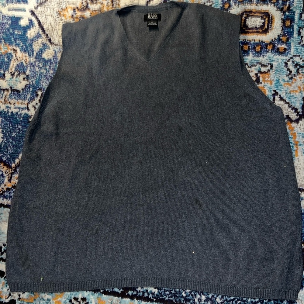 Bass charcoal grey cotton v neck sweater size XL GUC